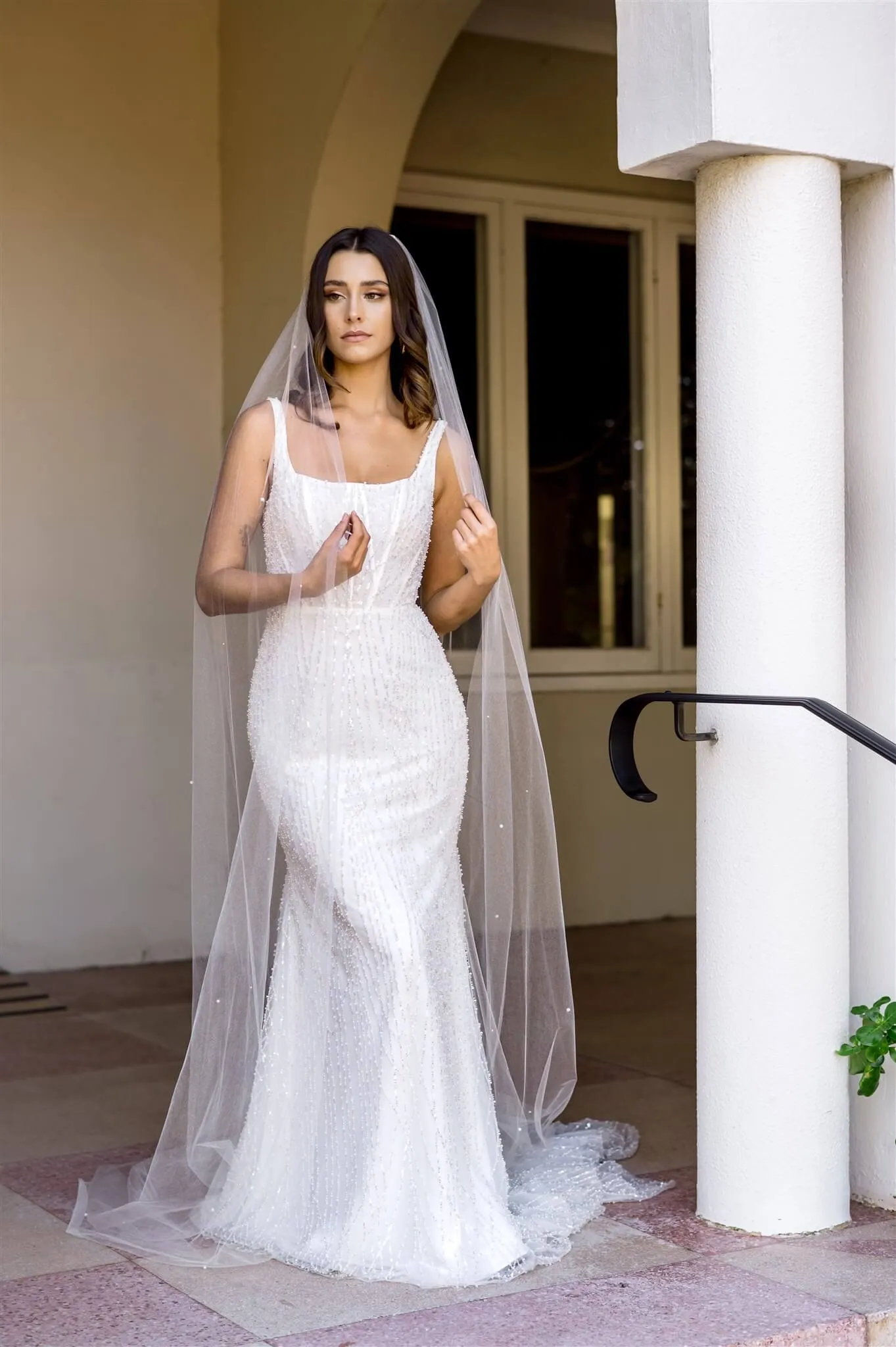 Alexis 98inch Pearl and Crystal Veil